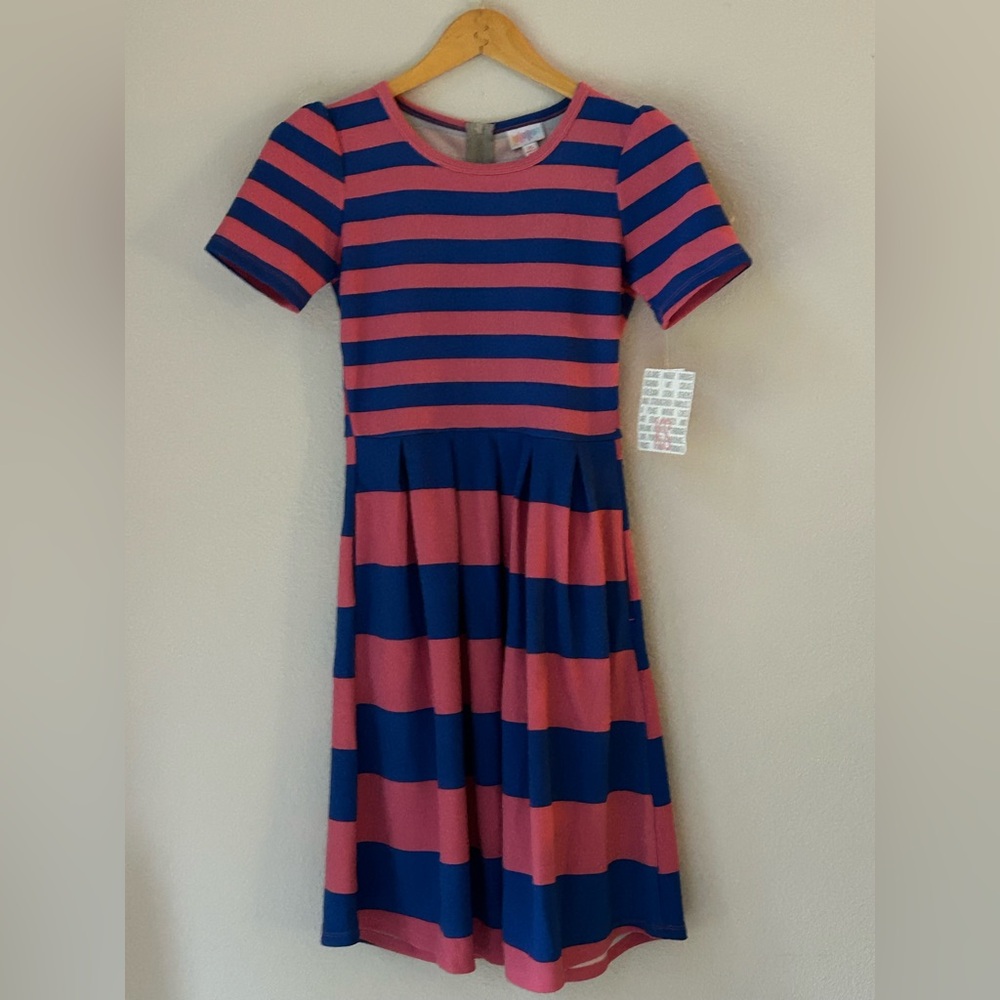 (NWT) LuLaRoe Fit & Flare Dress W/ Zipper Accent & Pockets! (Size XS = 2-4)